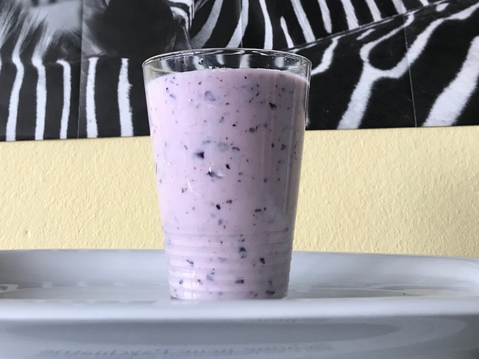 Heidelbeer-Trinkjoghurt