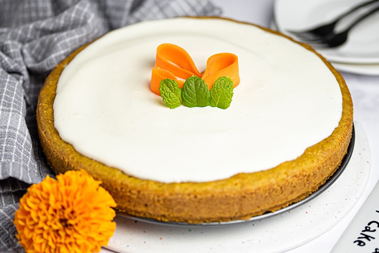 Saftige vegane Karottentorte