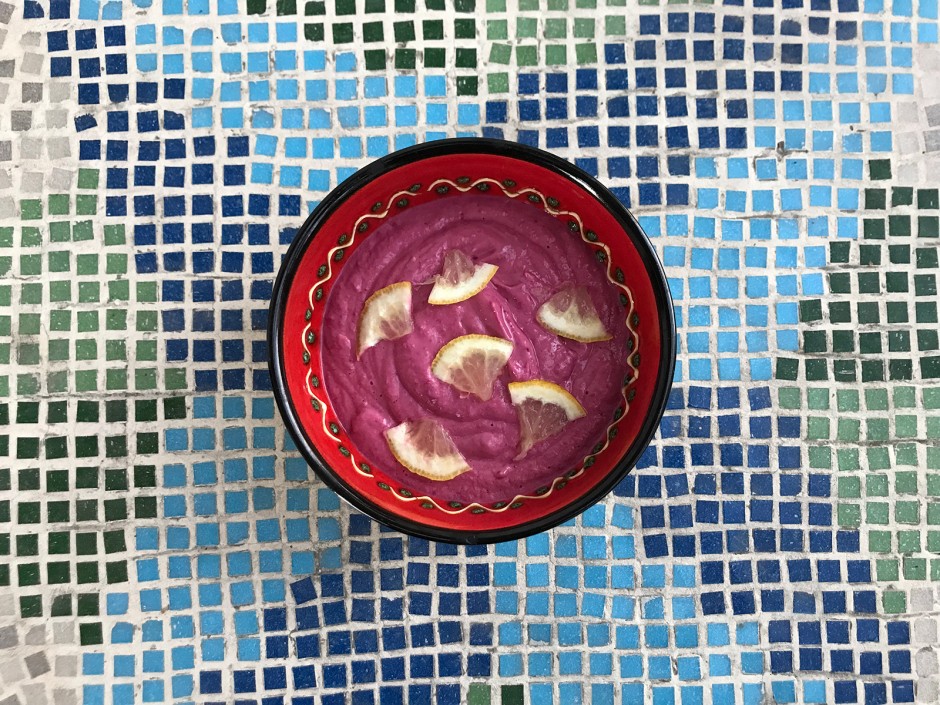 Rote Avocadocreme