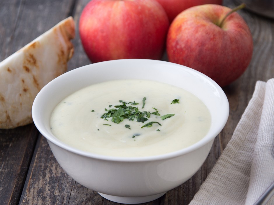 Schnelle Apfel-Selleriesuppe