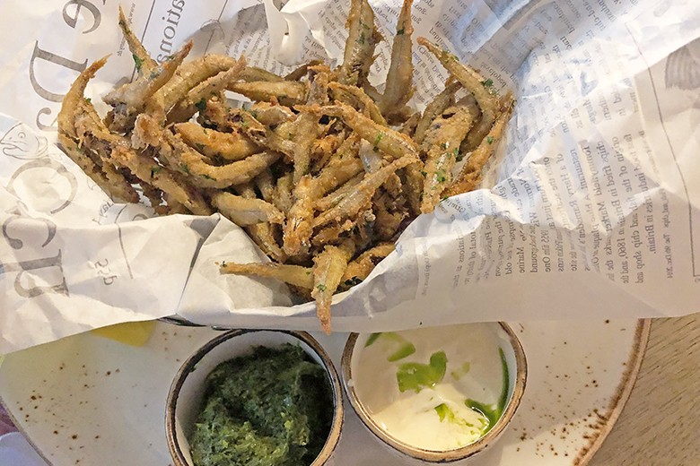 Knusprig-Frittierte-Sardellen