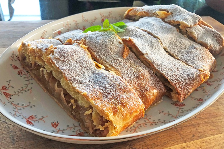 Apfel-Topfen-Schlangerln