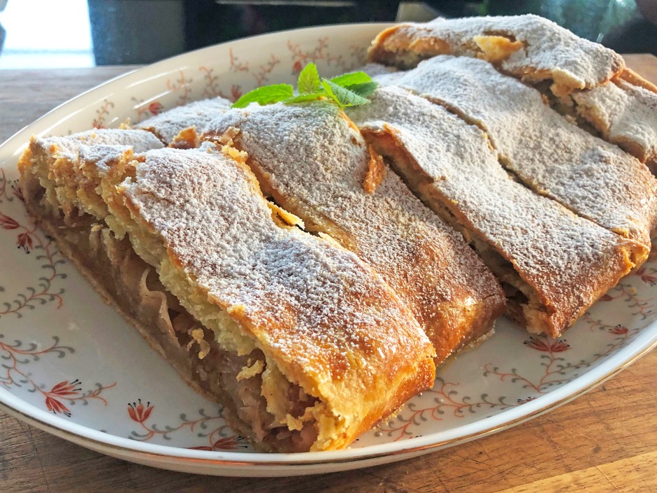 Apfel-Topfen-Schlangerln