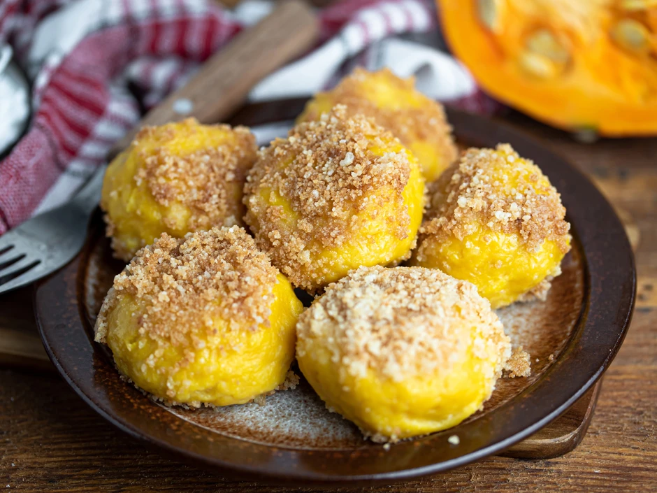 K&uuml;rbis-Topfen-Kn&ouml;del