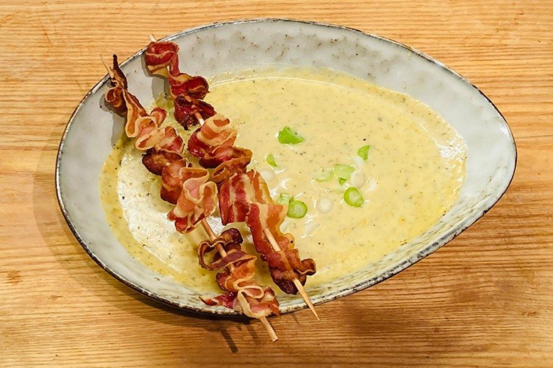 Kräutercreme-Suppe mit Speck