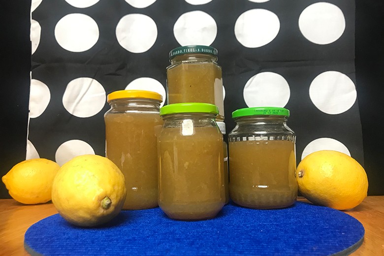 Weintraubenmarmelade mit Zitrone