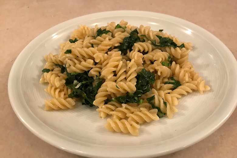Spirelli mit Kohlrabigrün