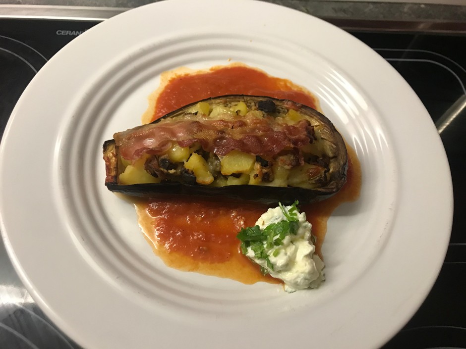 Deftige gefüllte Melanzani