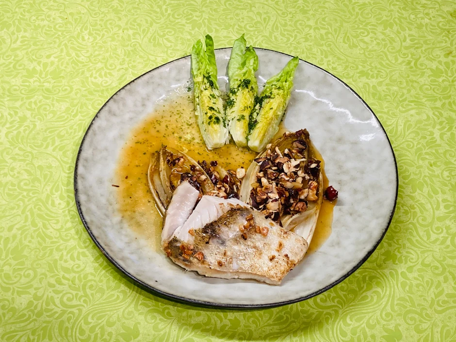 Geschmorter Chicor&eacute;e mit Zanderfilet