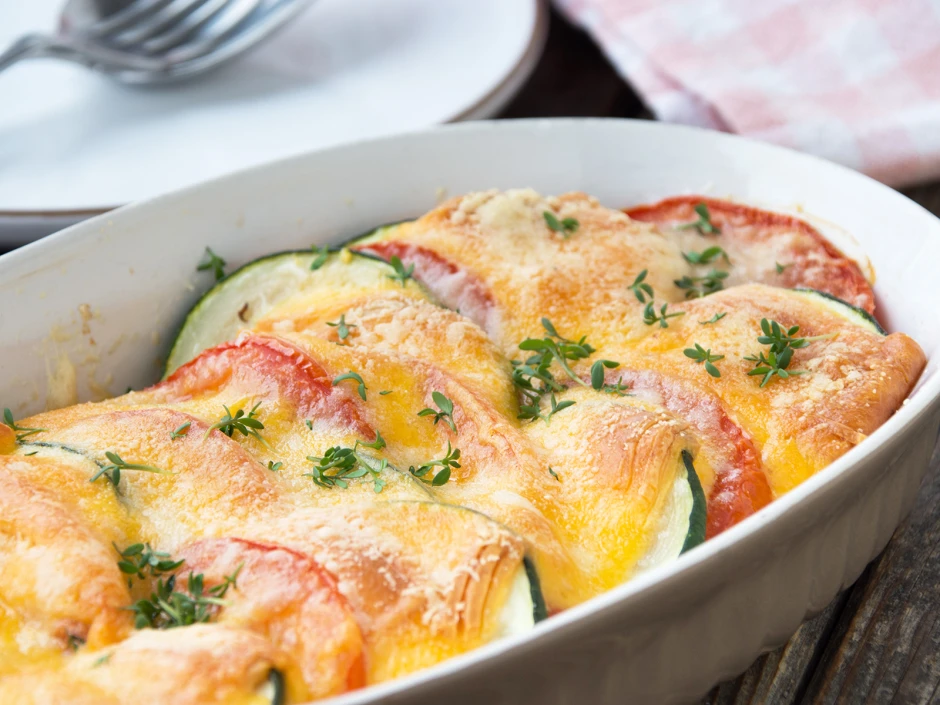 Gem&uuml;se mit K&auml;se &uuml;berbacken