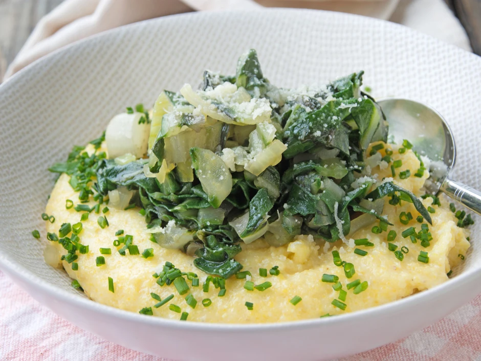 Kr&auml;uterpolenta mit Mangold