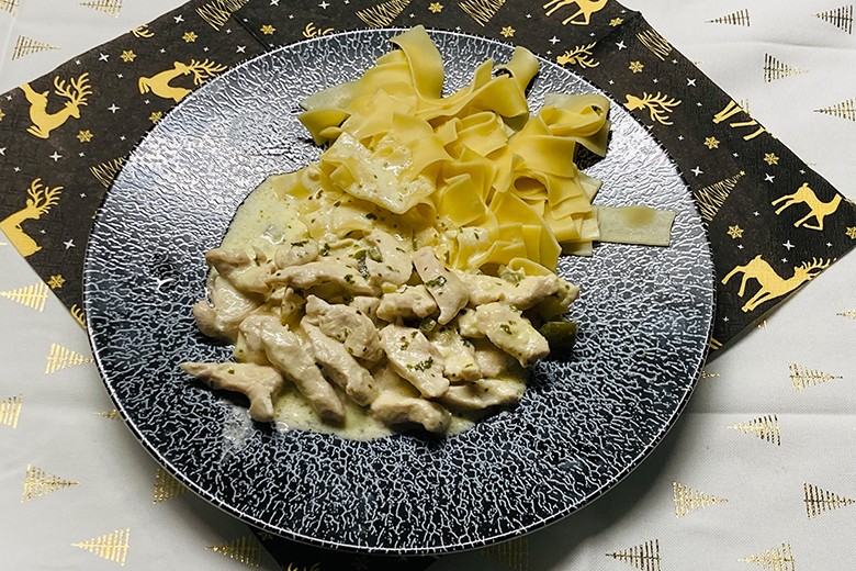 Hühnergeschnetzeltes in Knoblauchrahm