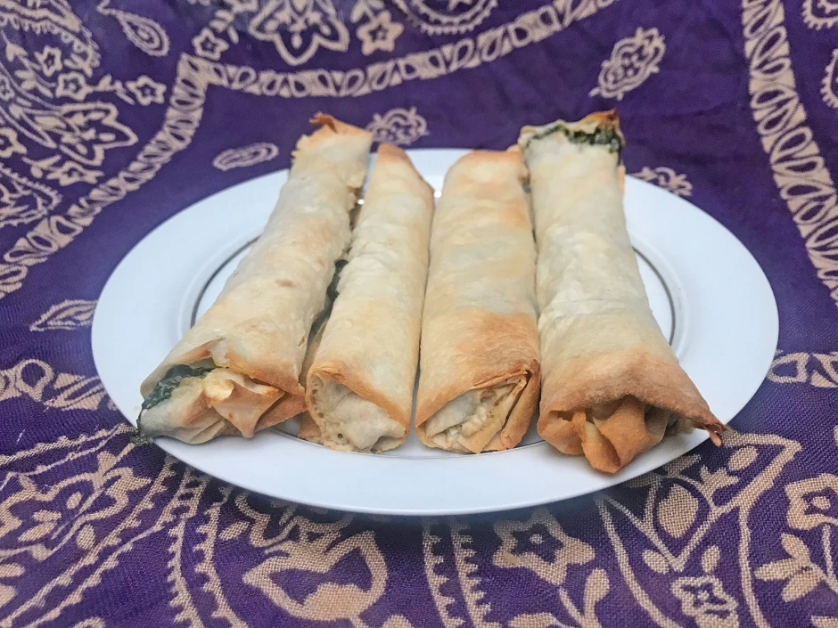Börek mit Spinat und Schafskäse