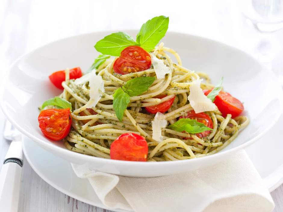 Spaghetti mit Bärlauchpesto