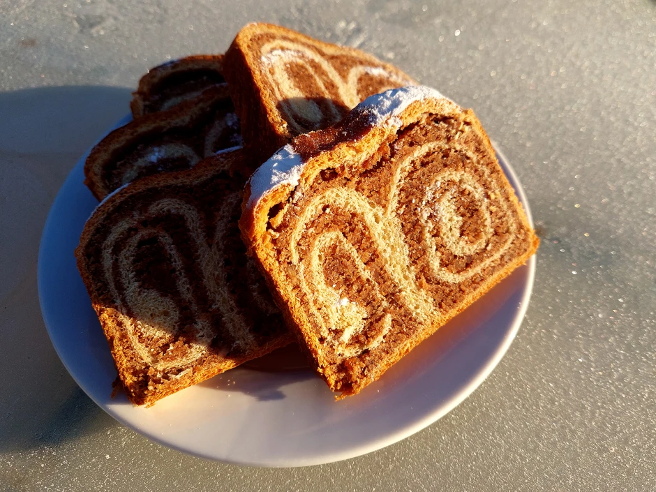Nussstrudel in Kastenform