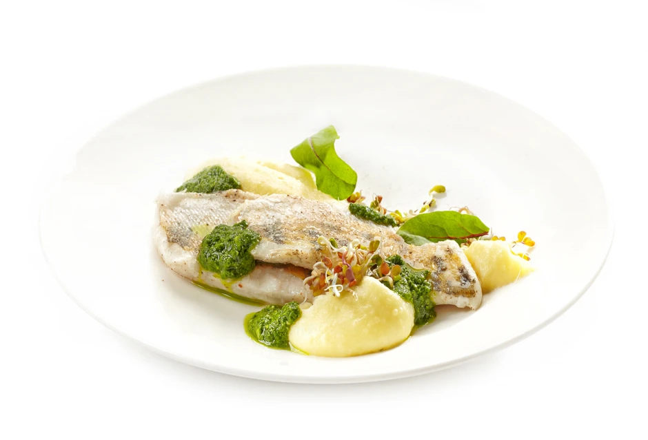 Gegrillter Zander mit Safran-Birnen-Sauce