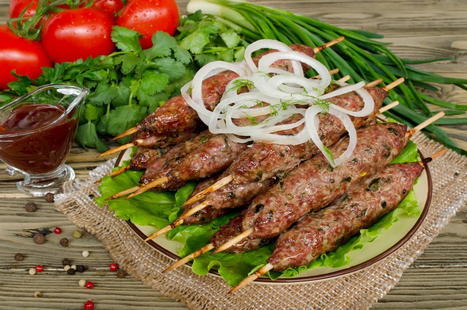 Faschiertes am Spieß
