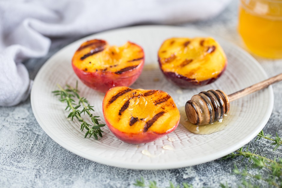 Gegrillte Pfirsiche
