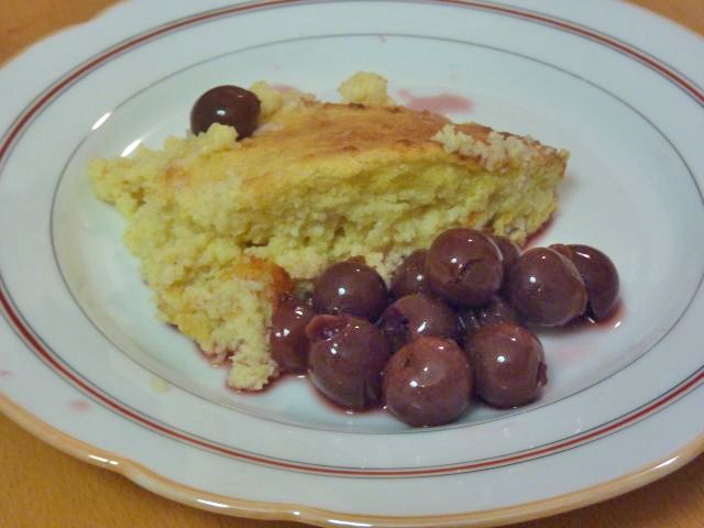 Grießauflauf mit Fruchtsauce