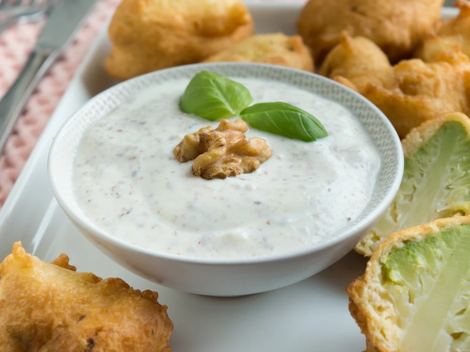 Nuss-K&auml;se-Dip