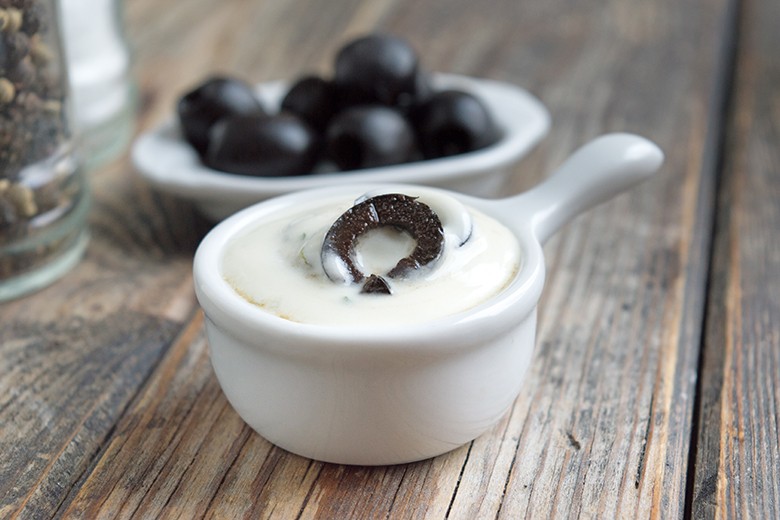 Oliven-Feta-Dip