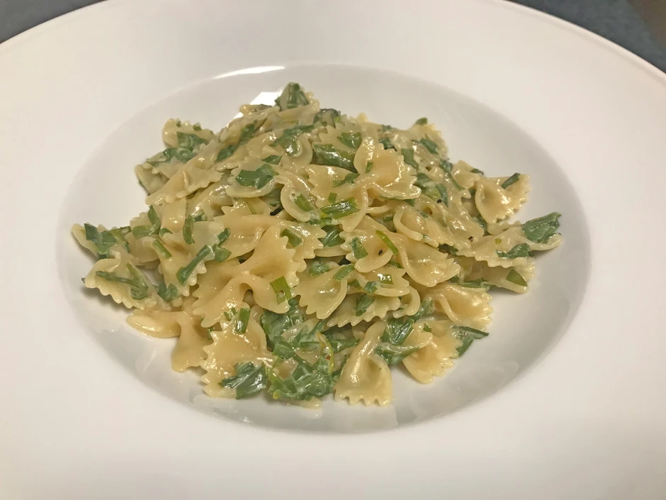 Farfalle in Bärlauchobers