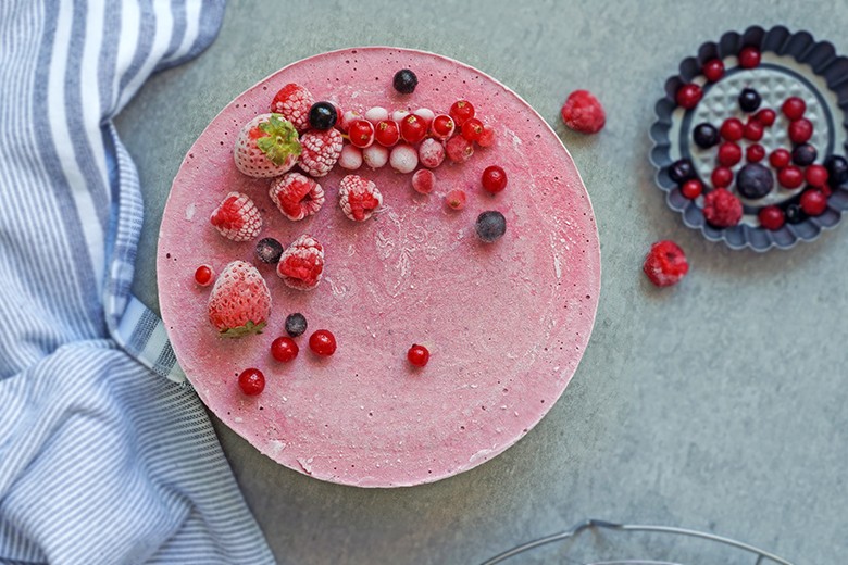 Beeren Eistorte