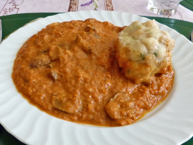 Schwammerlgulasch