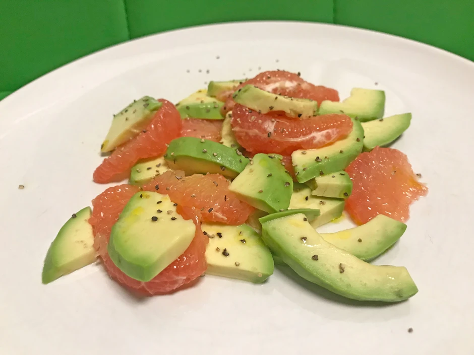 Avocado mit Grapefruit
