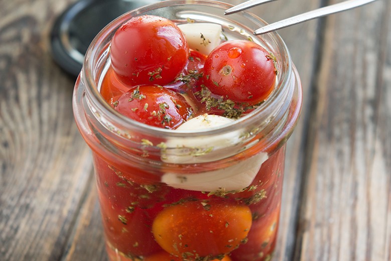 Kirschtomaten mit Knoblauch und Chili