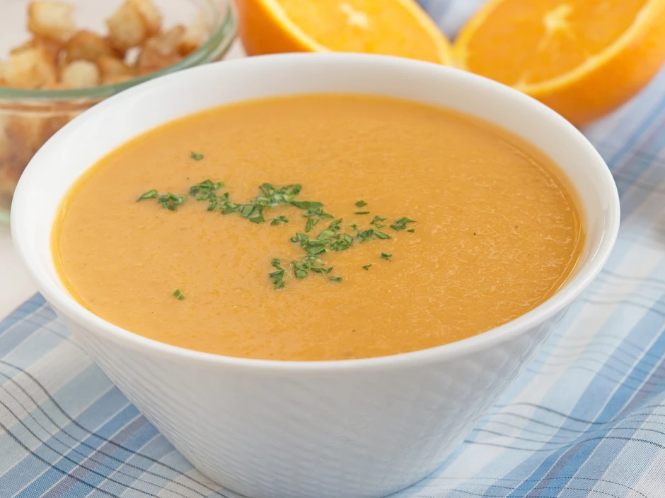 Gelbe R&uuml;ben-Orangen-Suppe