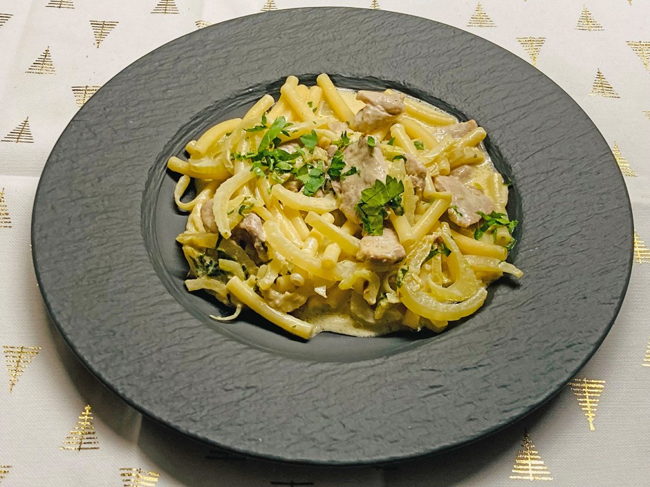 Makkaroni mit Fenchel-Pernod-Rahm
