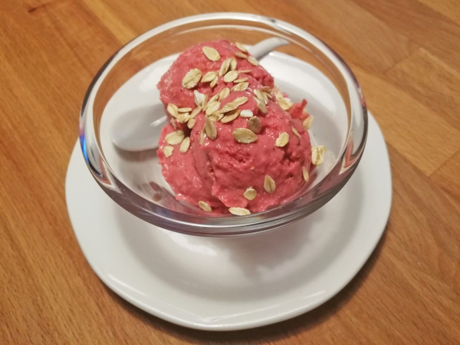 Himbeer-Haferflocken Eis