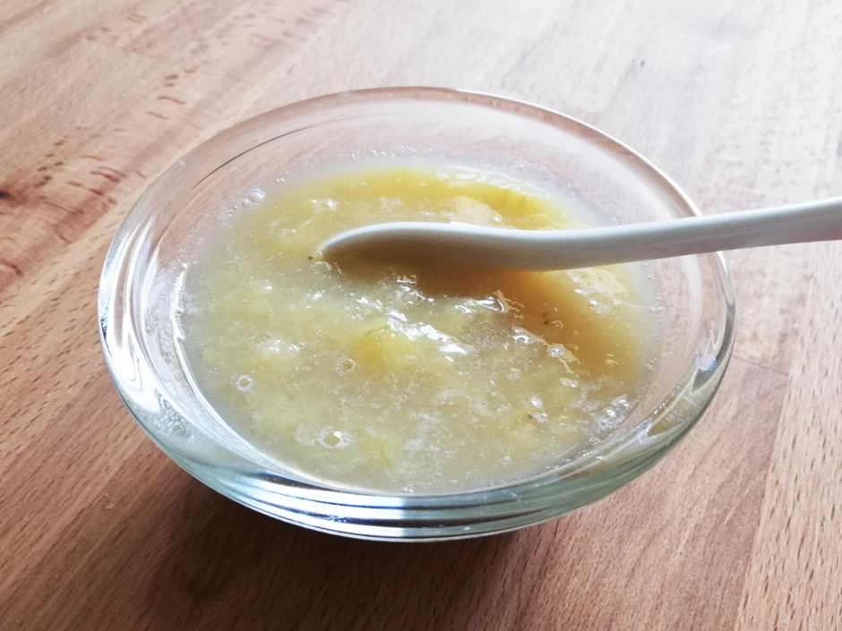Bananendessert mit Wei&szlig;wein