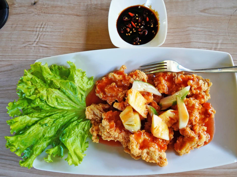 Frittierte H&uuml;hnerbrust mit Sambal