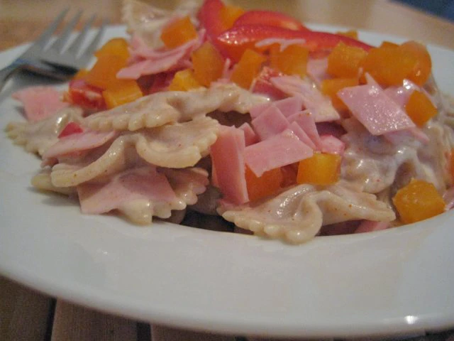 Nudelsalat mit Paprika