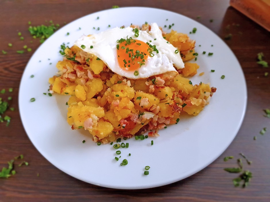 Tiroler Gröstel mit Geselchtem