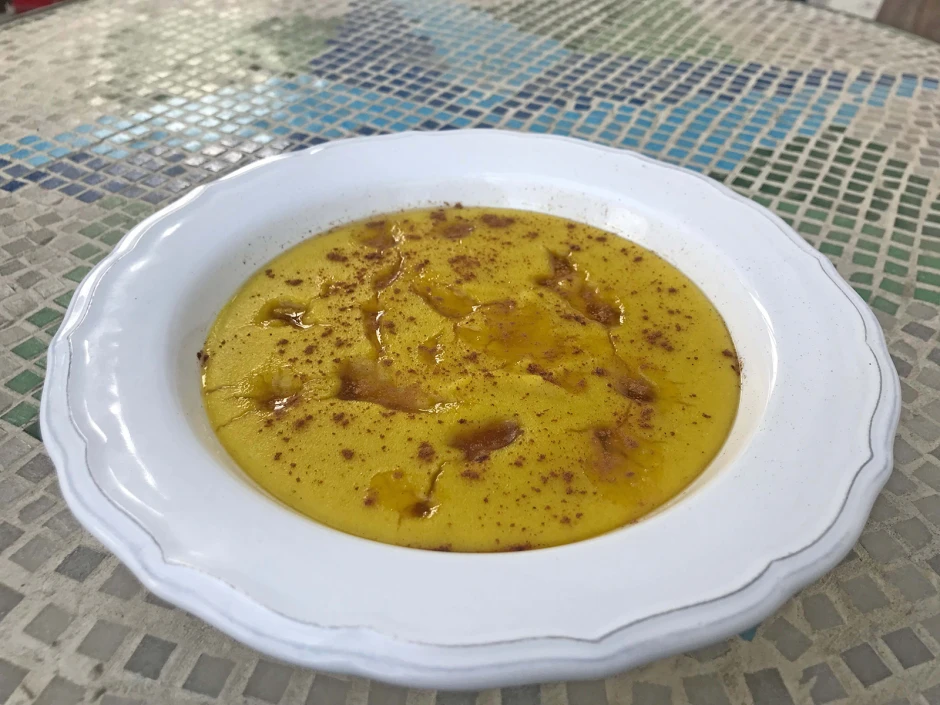 Golden Grie&szlig;koch mit Hafermilch und Honig