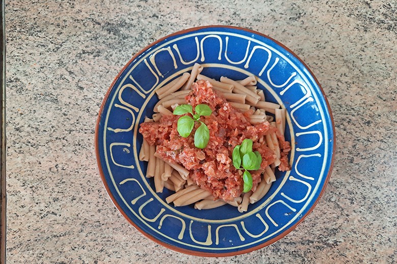 Blumenkohl-Nuss-Bolognese