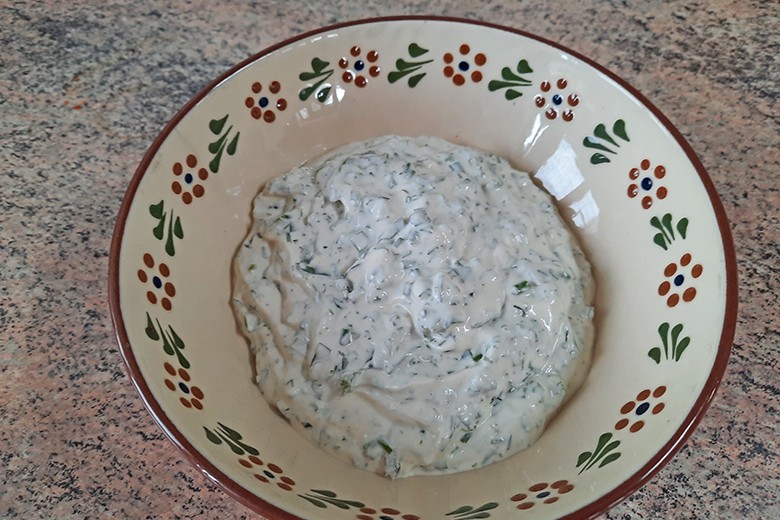 Kräuterdip