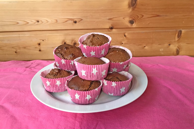 Schnelle Schokomuffins mit Kondensmilch