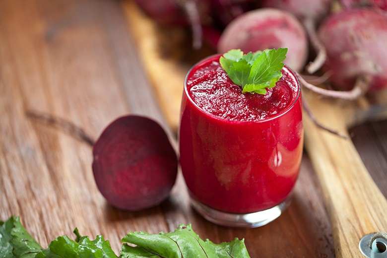 Gemüse-Smoothie mit Roten Rüben