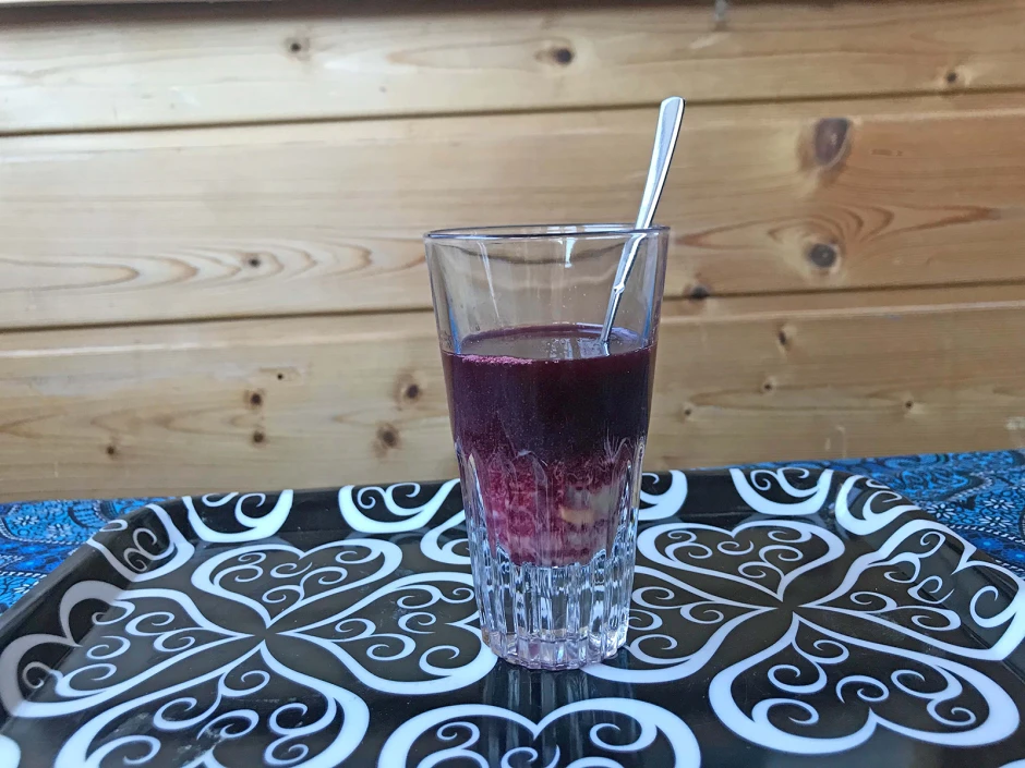 Weincocktail mit Heidelbeer