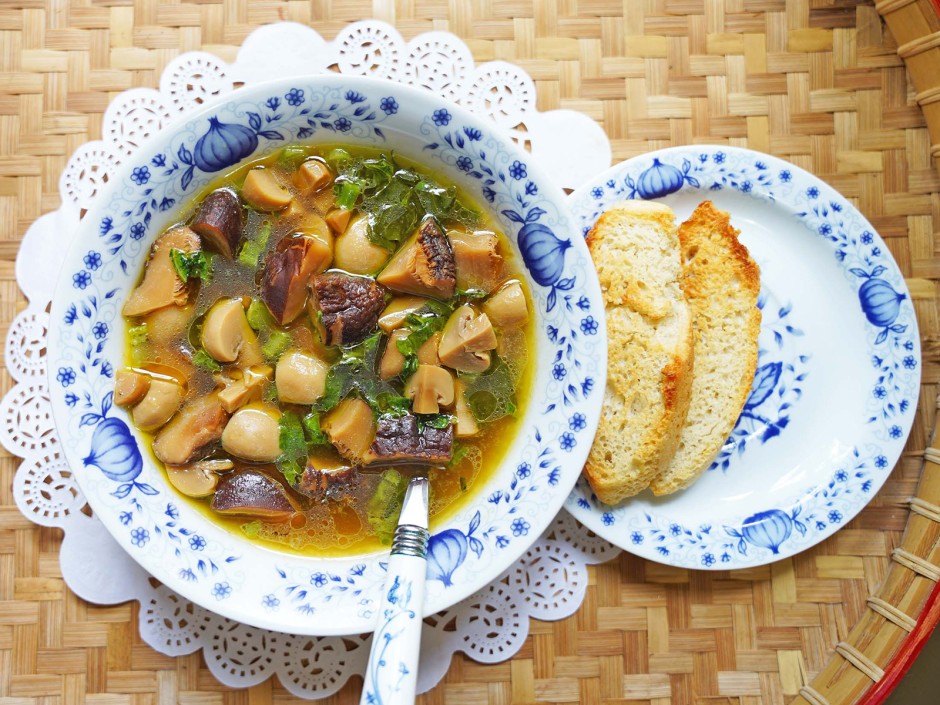 Exotische Pilzsuppe