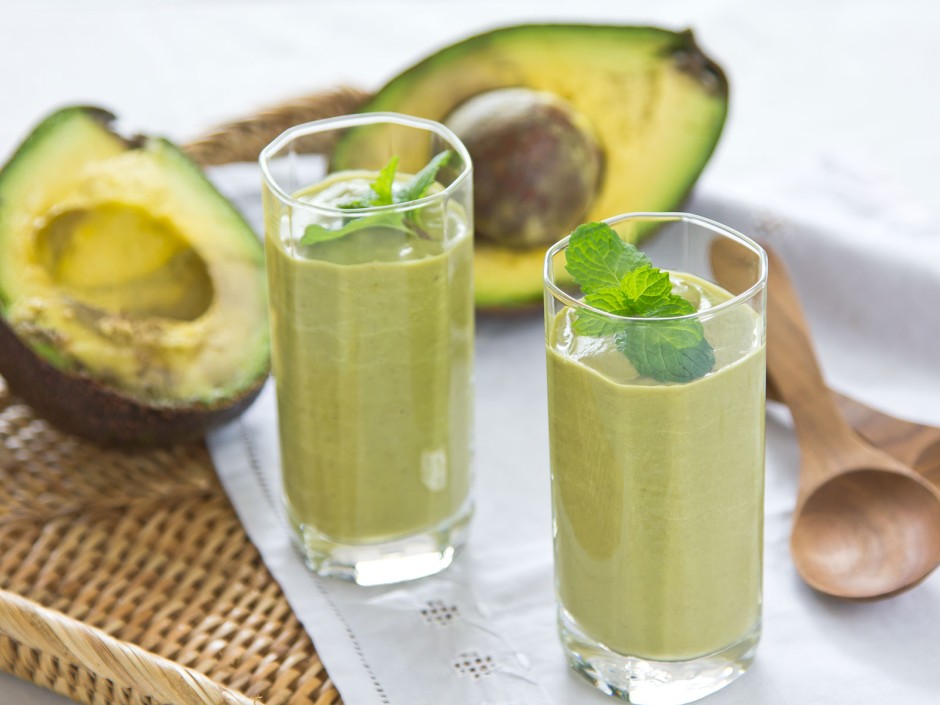 Avocado-Bananen-Minze Smoothie