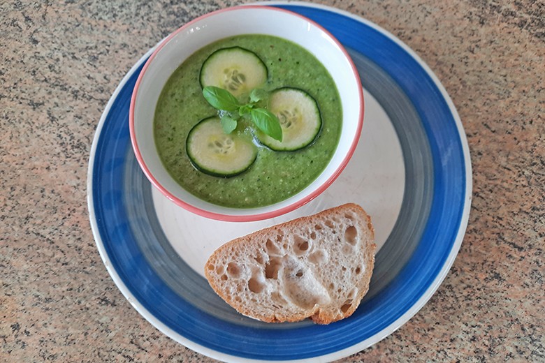 Kalte Gurkensuppe
