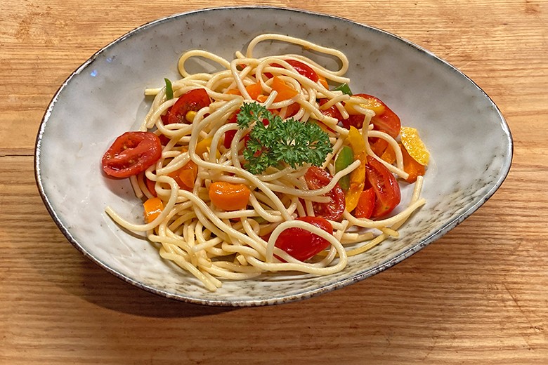 Spaghetti-Tomaten-Salat
