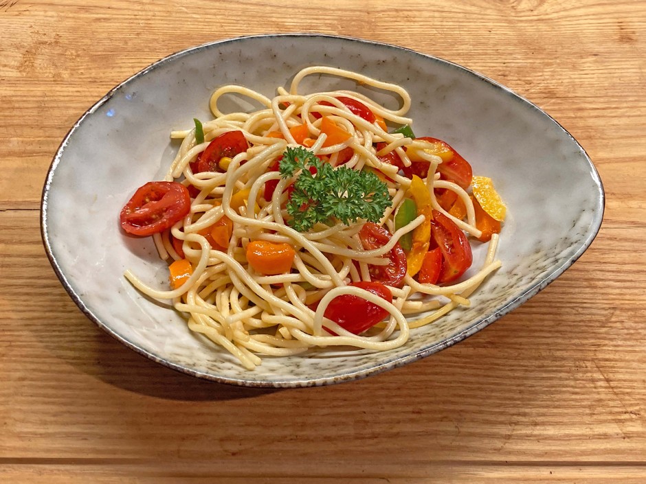 Spaghetti-Tomaten-Salat