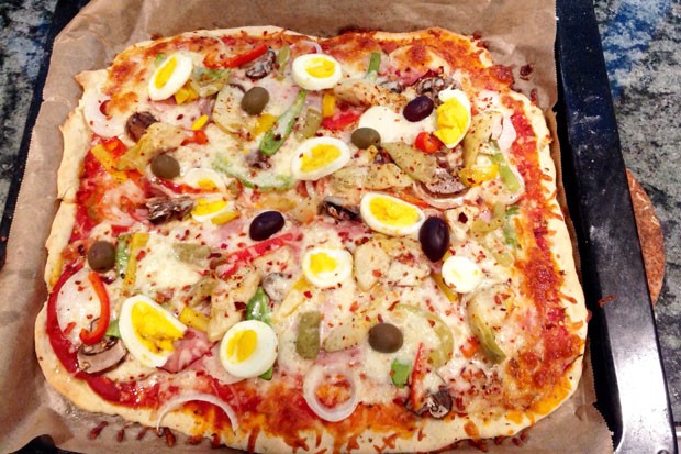 Pizza aus Brotbackmischung