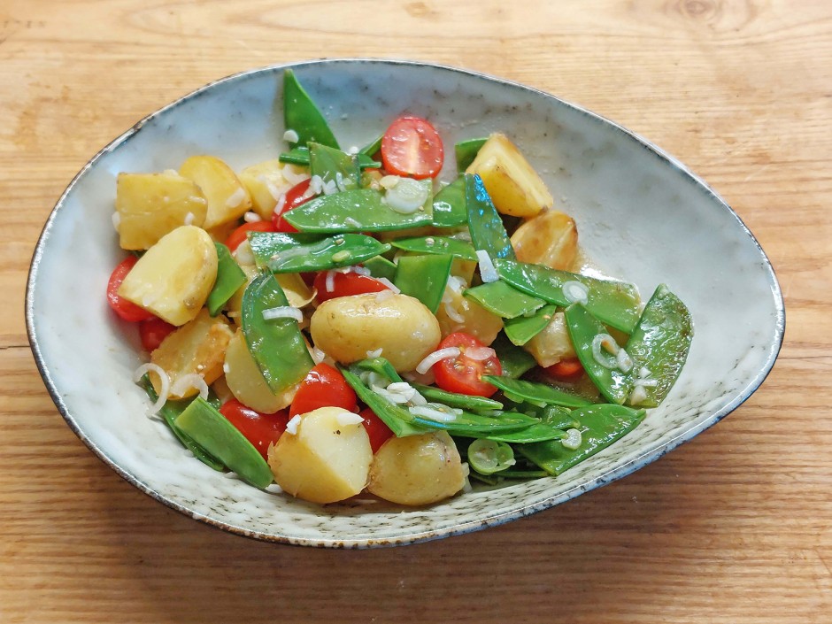 Erdäpfel-Zuckerschotensalat